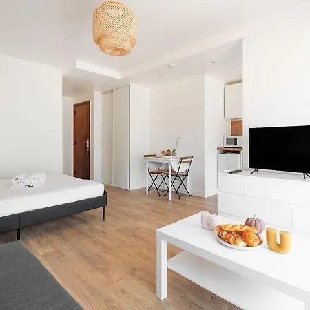 Upstays 28m2 Balcony Ac Апартаменты *